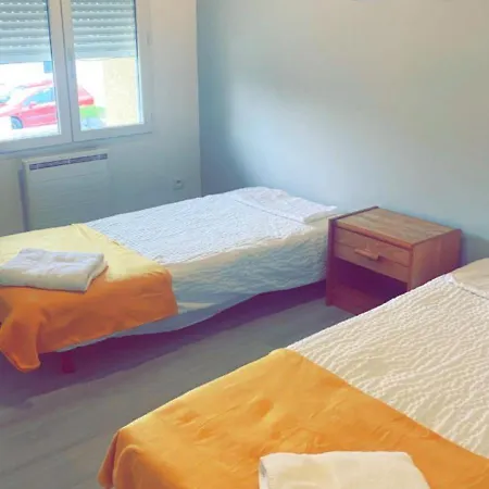 Villa Maison De Charme Saint Euphémie 2 *